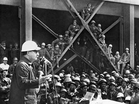 Allende habla a trabajadores